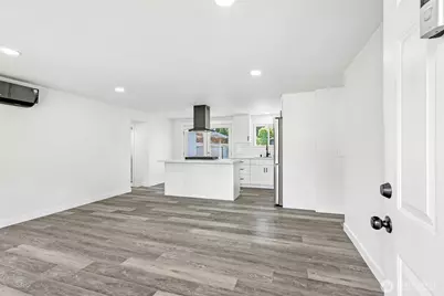 3425 NE 7th Place, Renton, WA 98056 - Photo 7