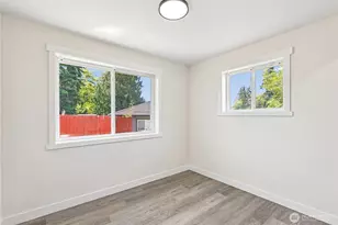 3425 NE 7th Pl, Renton, WA 98056 - Photo 11