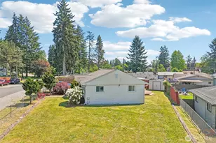 3425 NE 7th Pl, Renton, WA 98056 - Photo 27