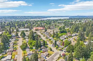 3425 NE 7th Pl, Renton, WA 98056 - Photo 33