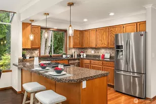 10336 NE 201st Pl, Bothell, WA 98011 - Photo 11