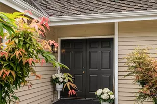 10336 NE 201st Pl, Bothell, WA 98011 - Photo 3