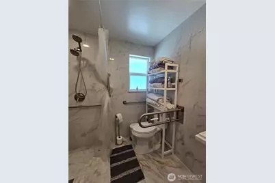 7826 Rainier Drive #A, Everett, WA 98203 - Photo 5
