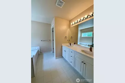 23979 SE 7th Lane, Sammamish, WA 98074 - Photo 15