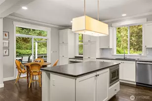 16159 SE 51st Pl, Bellevue, WA 98006 - Photo 9