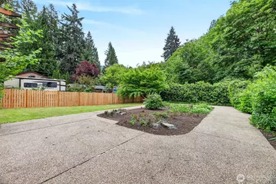 415 Front Street S, Issaquah, WA 98027 - Photo 39