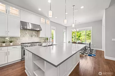 21888 SE 5th Place, Sammamish, WA 98074 - Photo 11