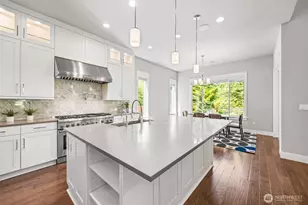 21888 SE 5th Pl, Sammamish, WA 98074 - Photo 11