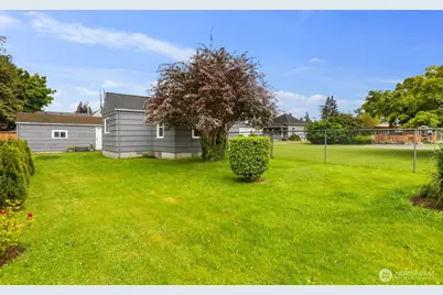 1009 E Orange Avenue, Burlington, WA 98233 - Photo 25