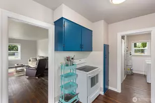 1009 E Orange Ave, Burlington, WA 98233 - Photo 9