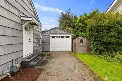1009 E Orange Avenue, Burlington, WA 98233 - Photo 21