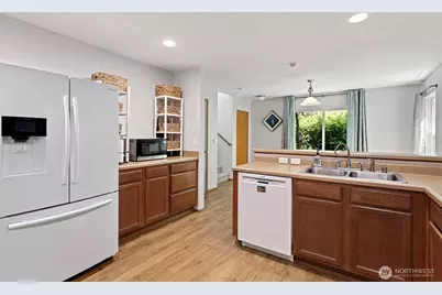 2421 106th Drive SE, Lake Stevens, WA 98258 - Photo 5