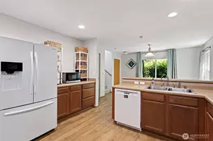 2421 106th Dr SE, Lake Stevens, WA 98258 - Photo 5