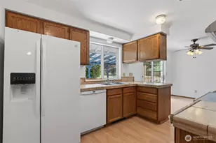 51 E Lambeth Way, Shelton, WA 98584 - Photo 13