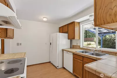 51 E Lambeth Way, Shelton, WA 98584 - Photo 11