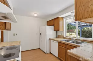 51 E Lambeth Way, Shelton, WA 98584 - Photo 11