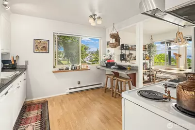 2215 W Raye Street, Seattle, WA 98199 - Photo 13