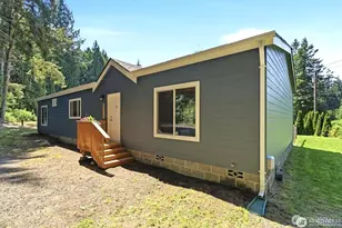 29377 Scenic Dr NE, Poulsbo, WA 98370 - Photo 3