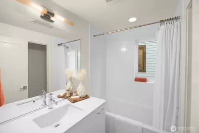 8327 A 12th Avenue NW, Seattle, WA 98117 - Photo 15