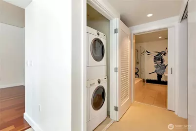 909 5th Ave #502, Seattle, WA 98104 - Photo 19