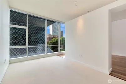 909 5th Ave #502, Seattle, WA 98104 - Photo 11