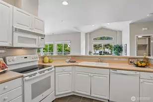 440 S 51st Ct, Renton, WA 98055 - Photo 11