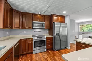 10429 34th Dr SE, Everett, WA 98208 - Photo 5