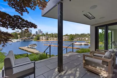 9810 SE Shoreland Drive, Bellevue, WA 98004 - Photo 27