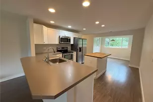 8820 Prentice Ave, Gig Harbor, WA 98332 - Photo 3