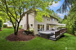5889 NW Lac Leman Dr, Issaquah, WA 98027 - Photo 35