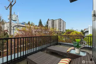 1 Ward St, Seattle, WA 98109 - Photo 27