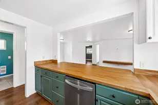 1702 S 94th St, Tacoma, WA 98444 - Photo 7