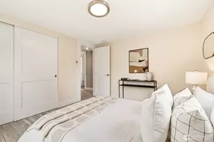 106 N 100th St, Seattle, WA 98133 - Photo 11