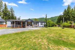8324 Golden Valley Blvd, Maple Falls, WA 98266 - Photo 3