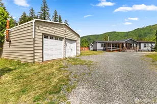 8324 Golden Valley Blvd, Maple Falls, WA 98266 - Photo 1