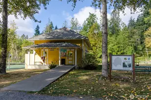 12801 108th St, Anderson Island, WA 98303 - Photo 29
