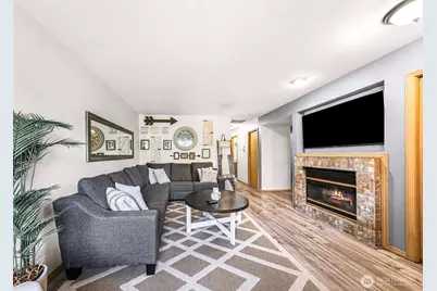 2210 Grade Road #4, Lake Stevens, WA 98258 - Photo 5