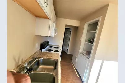 11901 Ainsworth Avenue S, Tacoma, WA 98444 - Photo 17