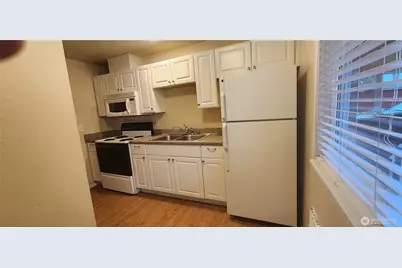 11901 Ainsworth Avenue S, Tacoma, WA 98444 - Photo 5