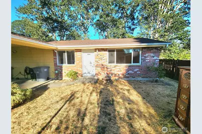 11901 Ainsworth Avenue S, Tacoma, WA 98444 - Photo 3