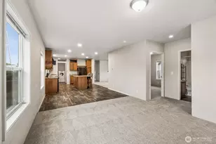 1720 Maple Ln, Kent, WA 98030 - Photo 25