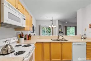 12118 NE 171st Pl, Bothell, WA 98011 - Photo 9