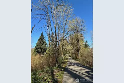 700 Front Street S #E206, Issaquah, WA 98027 - Photo 31