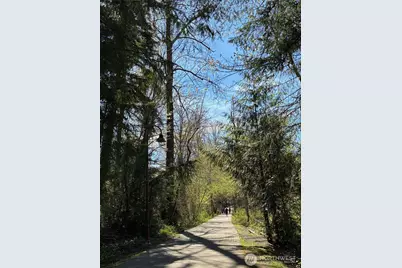 700 Front Street S #E206, Issaquah, WA 98027 - Photo 27