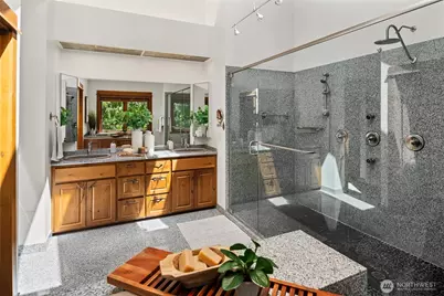 16700 Saybrook Drive NE, Woodinville, WA 98077 - Photo 21