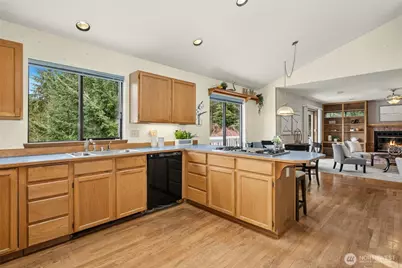 2420 Squak Mountain Loop SW, Issaquah, WA 98027 - Photo 13