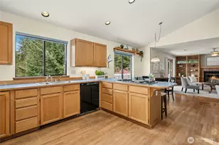 2420 Squak Mountain Loop SW, Issaquah, WA 98027 - Photo 13
