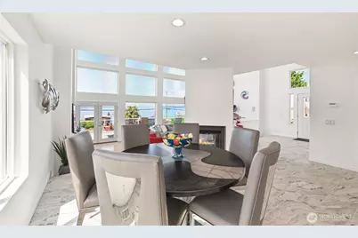 28630 Soundview Drive S, Des Moines, WA 98198 - Photo 13