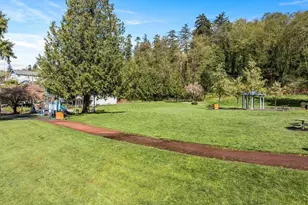 28630 Sound View Dr S, Des Moines, WA 98198 - Photo 35