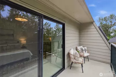 8851 166th Avenue NE #D302, Redmond, WA 98052 - Photo 17
